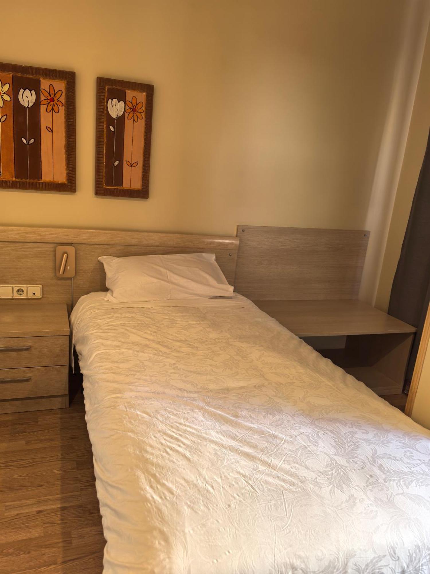 Hostal San Isidro Autol Esterno foto